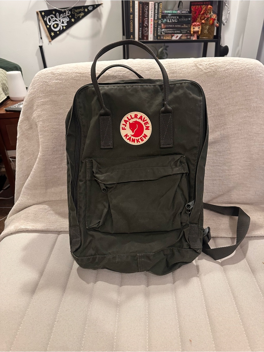 Fjallraven Kånken Backpack in Olive Green